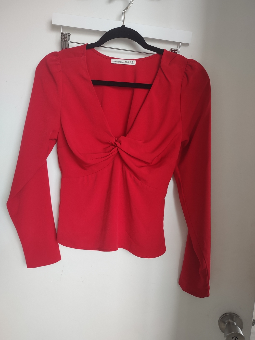 Abercrombie & Fitch Red Twist-Front Long Sleeve Top